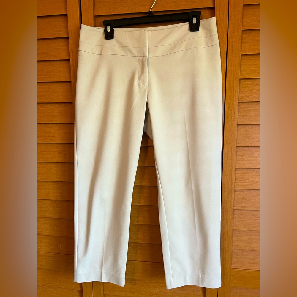 Midrise straight-leg capri pants women’s